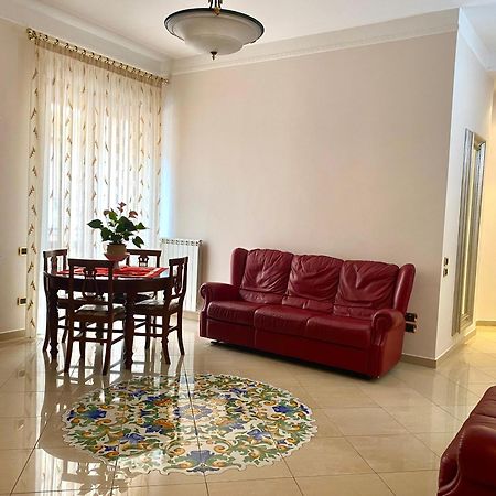 A Casa Di Don Peppino Daire Salerno Dış mekan fotoğraf