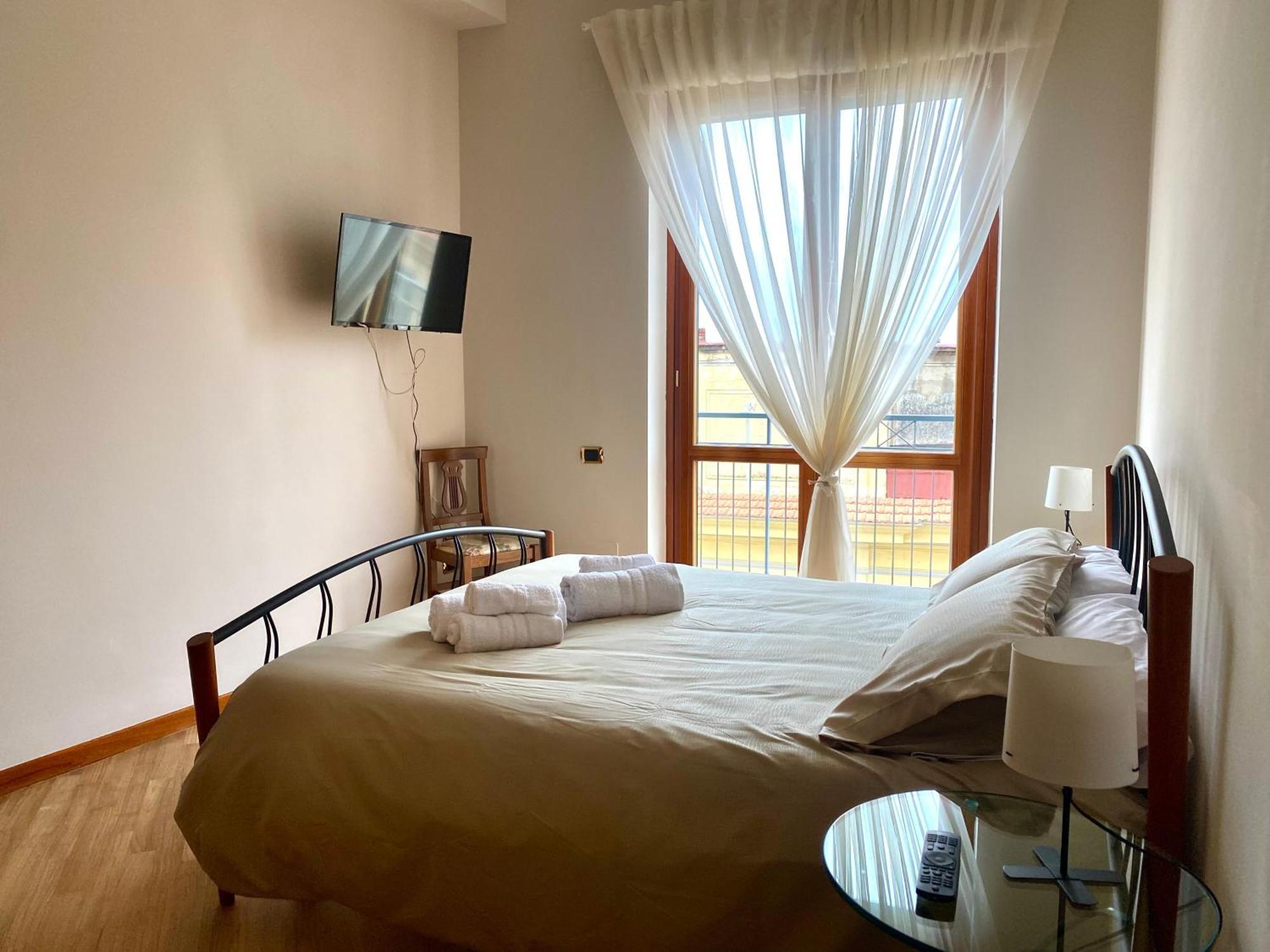 A Casa Di Don Peppino Daire Salerno Dış mekan fotoğraf